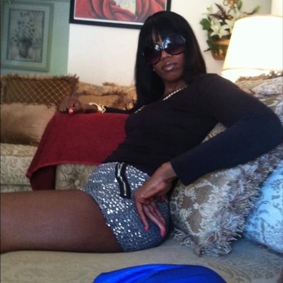 Meet your Posher, Catina - Picture 1 of 1